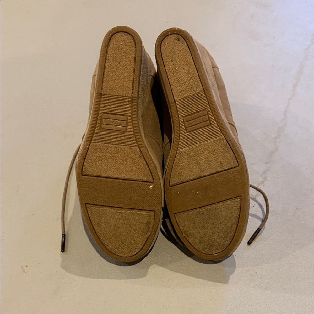 TOMS Brown Suede Lace-Up Boots - Picture 4 of 5